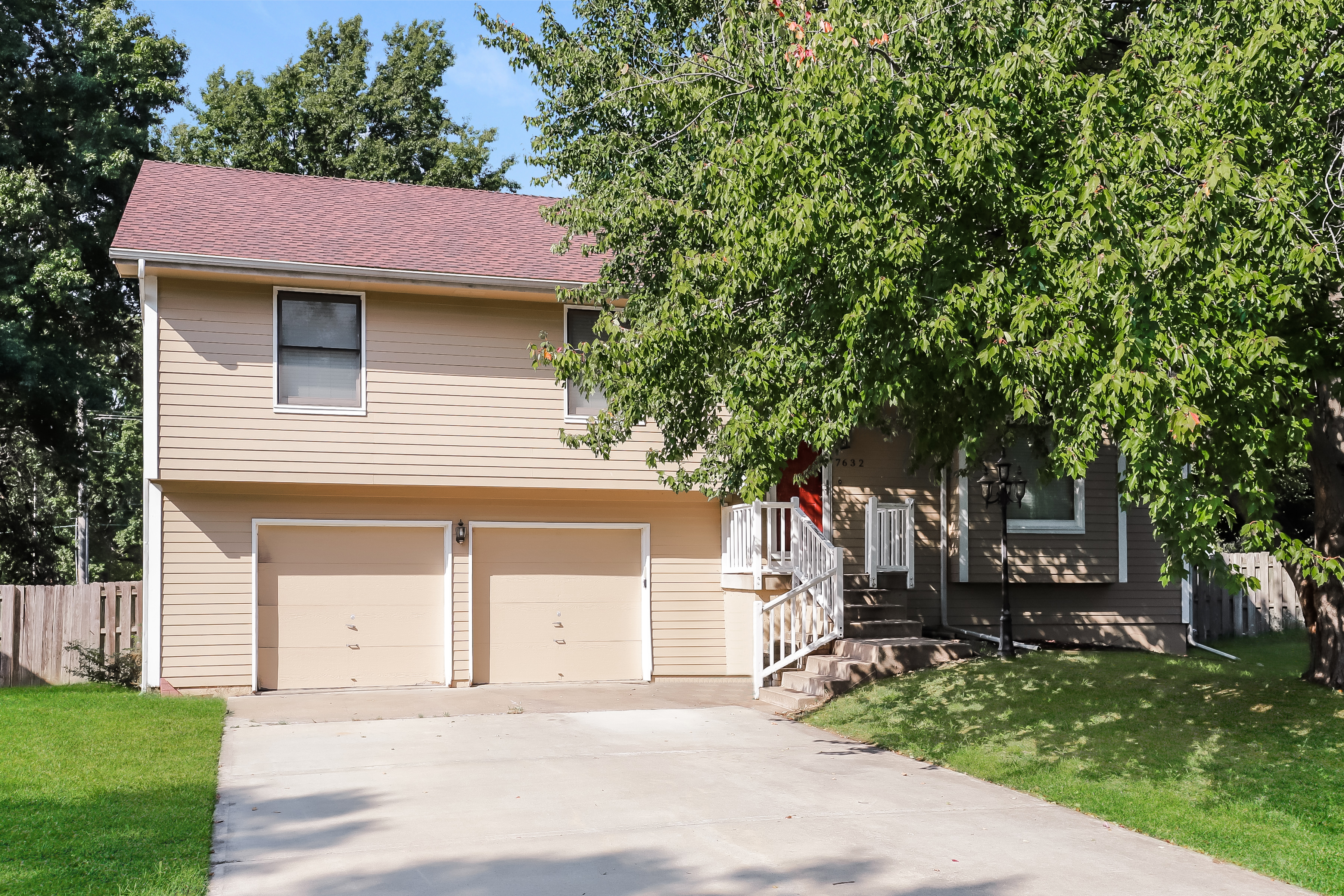 7632 Reeder Rd Shawnee, KS 66214